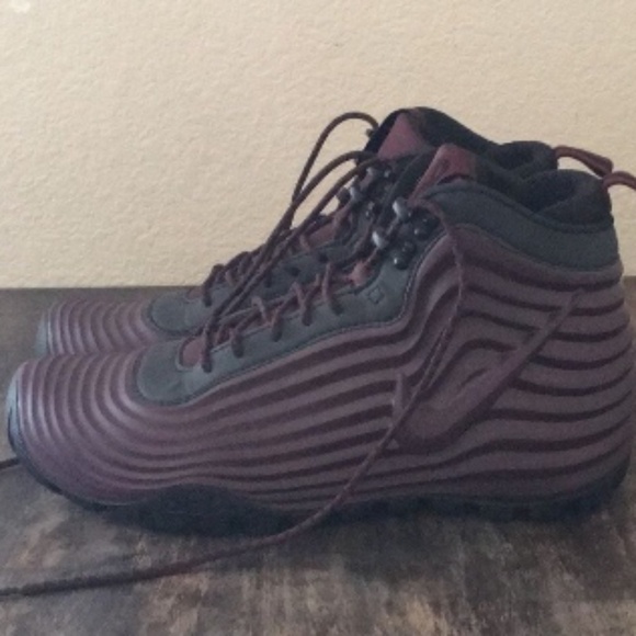Nike ACG Lunardome 1 Sneakerboot Red - Picture 1 of 3